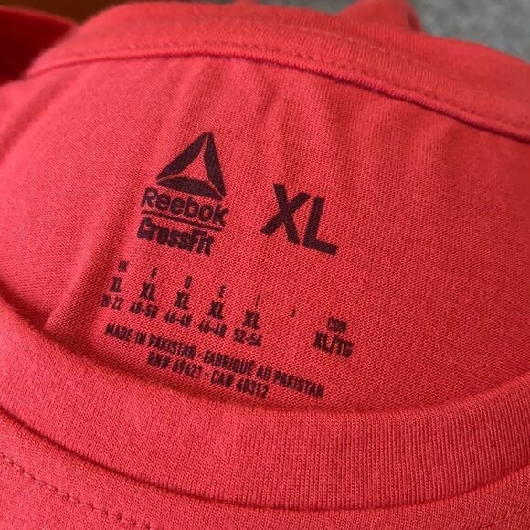 Women’s Reebok CrossFit Tee size XL Red - Picture 3 of 3